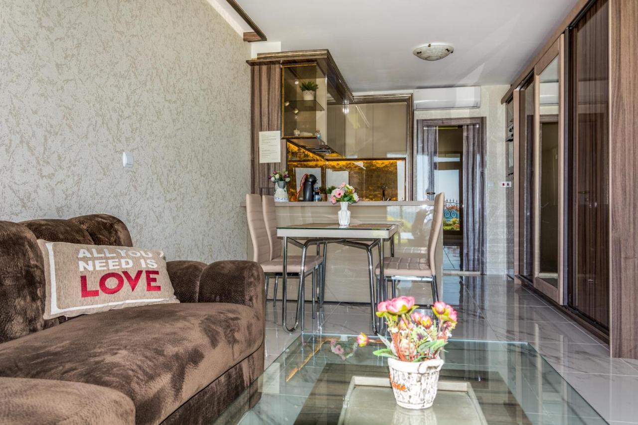 Apartcomplex Golden Bay Ravda Extérieur photo