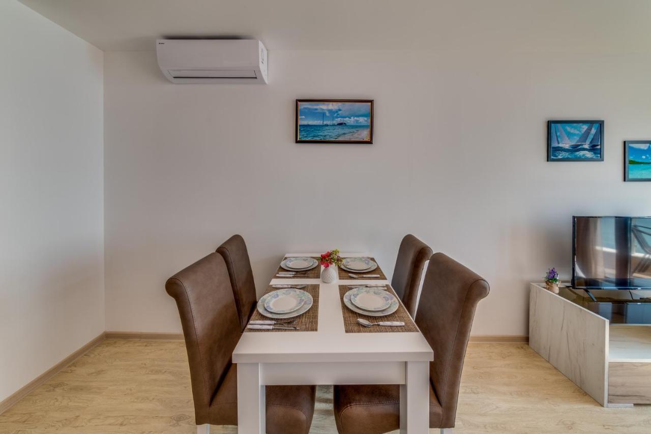 Apartcomplex Golden Bay Ravda Extérieur photo